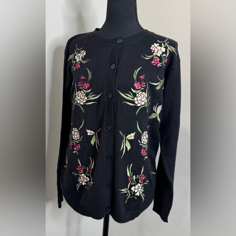 Alfred Dunner Floral Cardigan Small Black‎ Embroidered Cottagecore